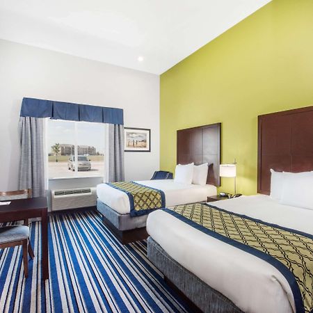 ฮอว์ธอร์น สวีท บาย วินด์แฮม มิดแลนด์ Hotel ภายนอก รูปภาพ