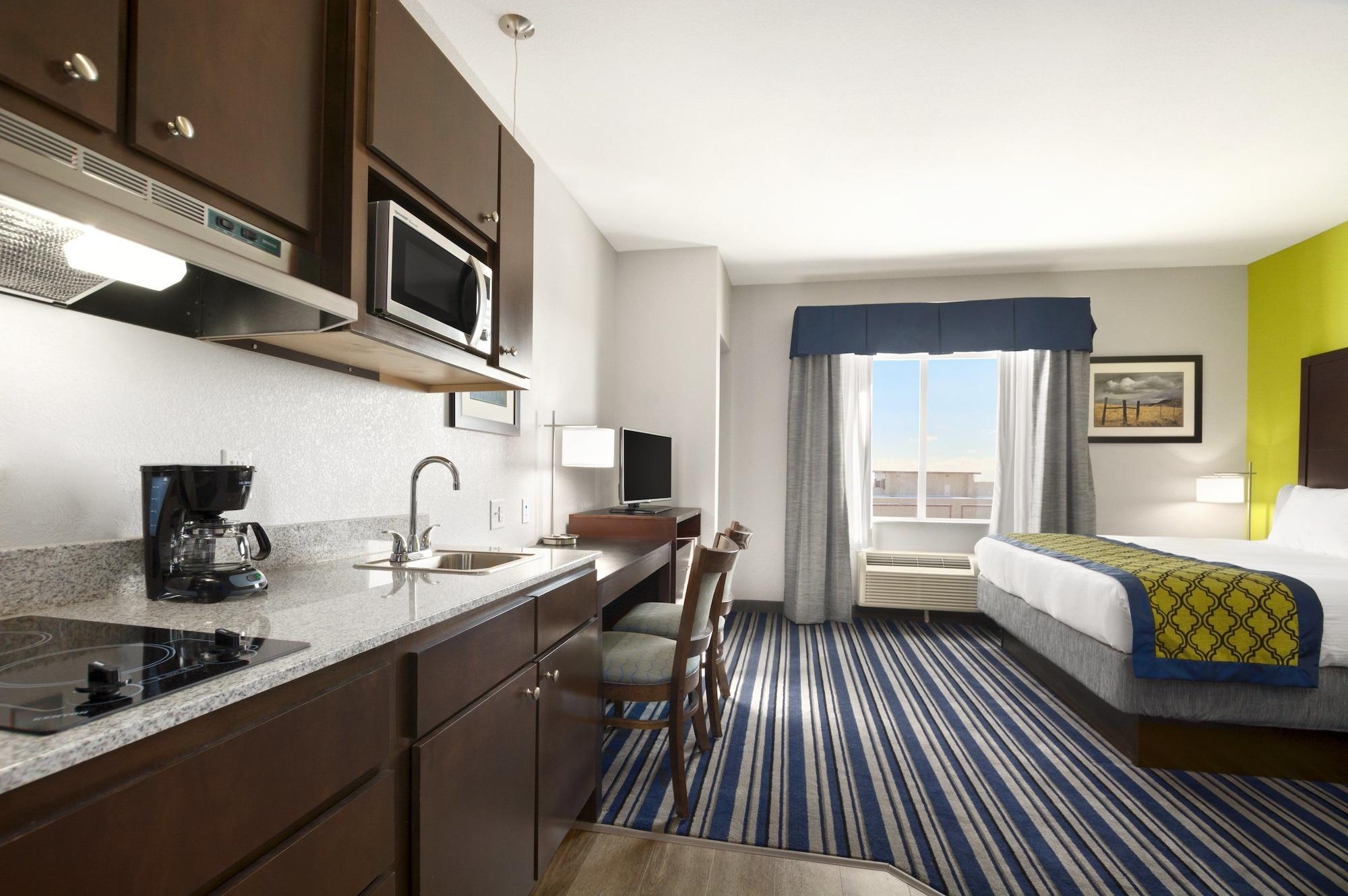 ฮอว์ธอร์น สวีท บาย วินด์แฮม มิดแลนด์ Hotel ภายนอก รูปภาพ